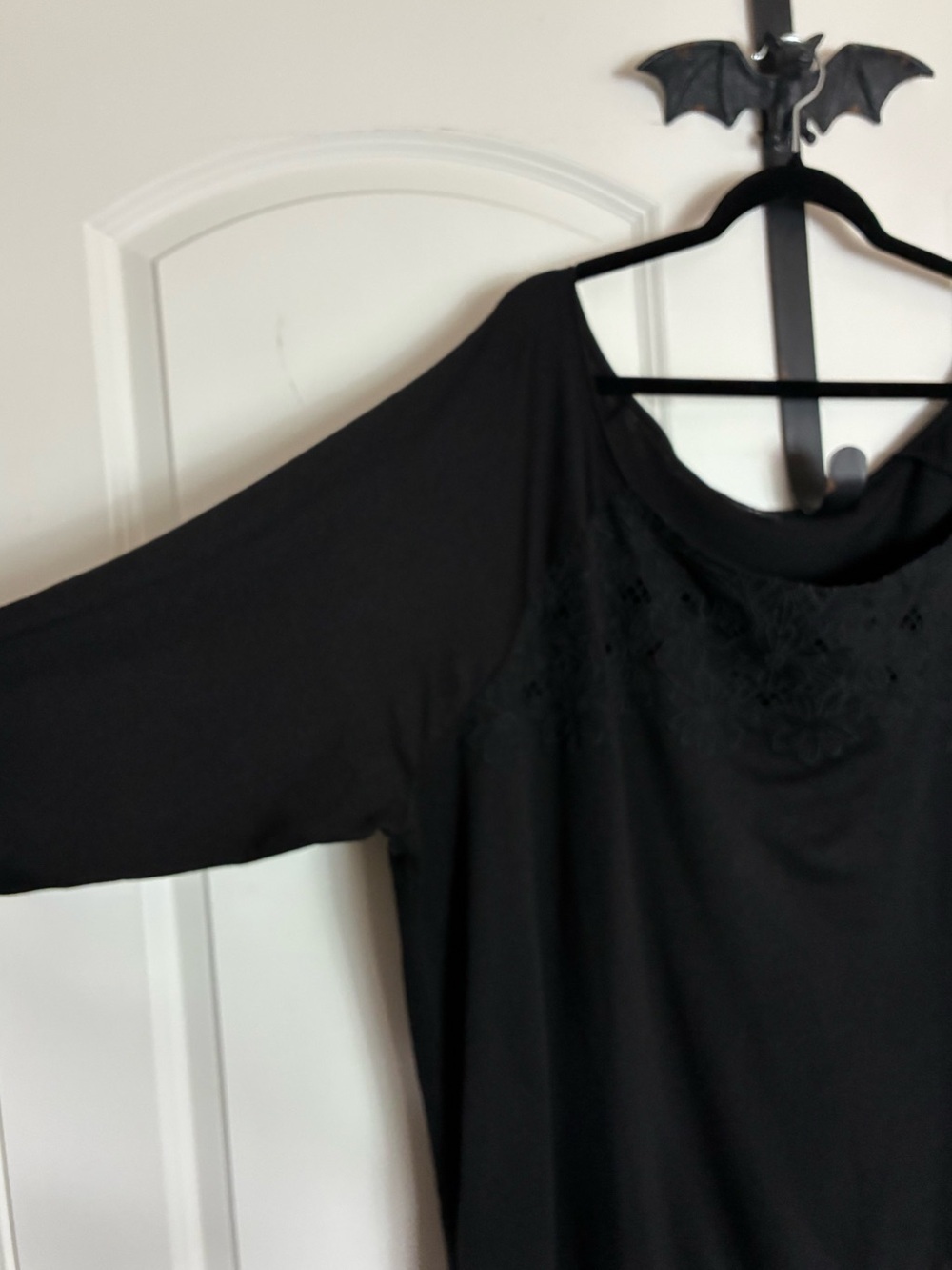 Torrid Black Off shoulder Top with Embroidered accents size 3X - Picture 6 of 12